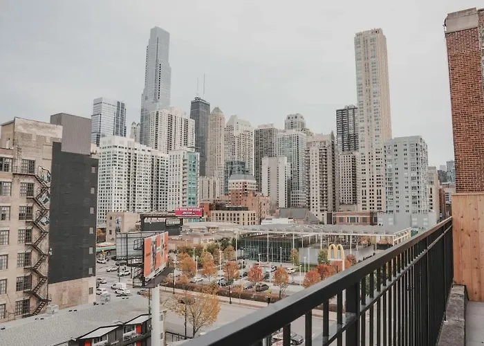 River North Private Balcony With In And Out Parking Apartment Chicago